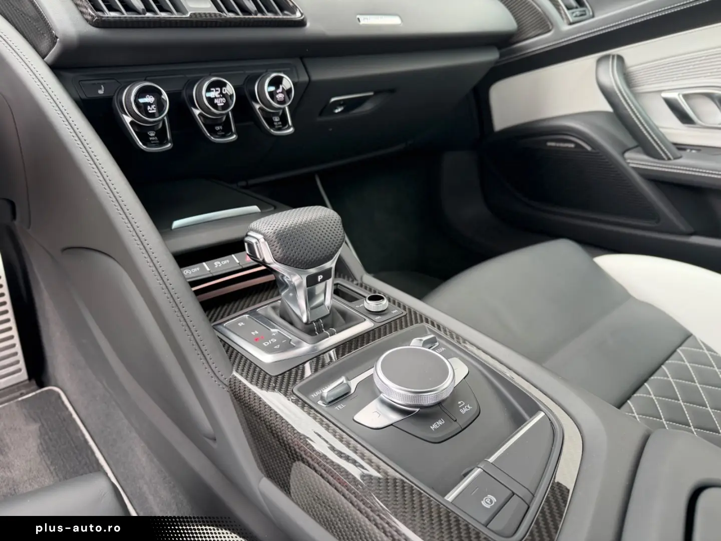 AUDI R8 Coupe V10 Performance Exclusive Carbon
