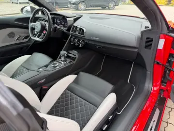 AUDI R8 Coupe V10 Performance Exclusive Carbon