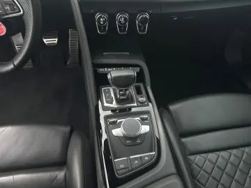 AUDI R8 Spyder V10 Performance Ceramic LED B&O