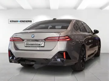 BMW 530 exMSport AHK Panorama Navi HUD LED RFK Leder