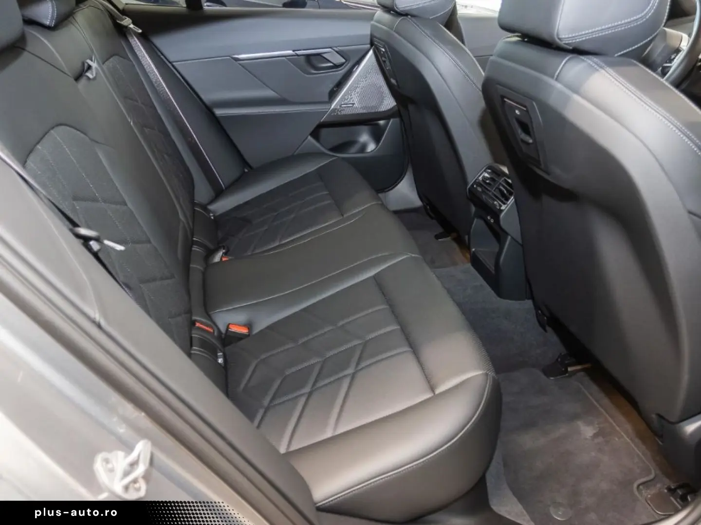 BMW 530 exMSport AHK Panorama Navi HUD LED RFK Leder