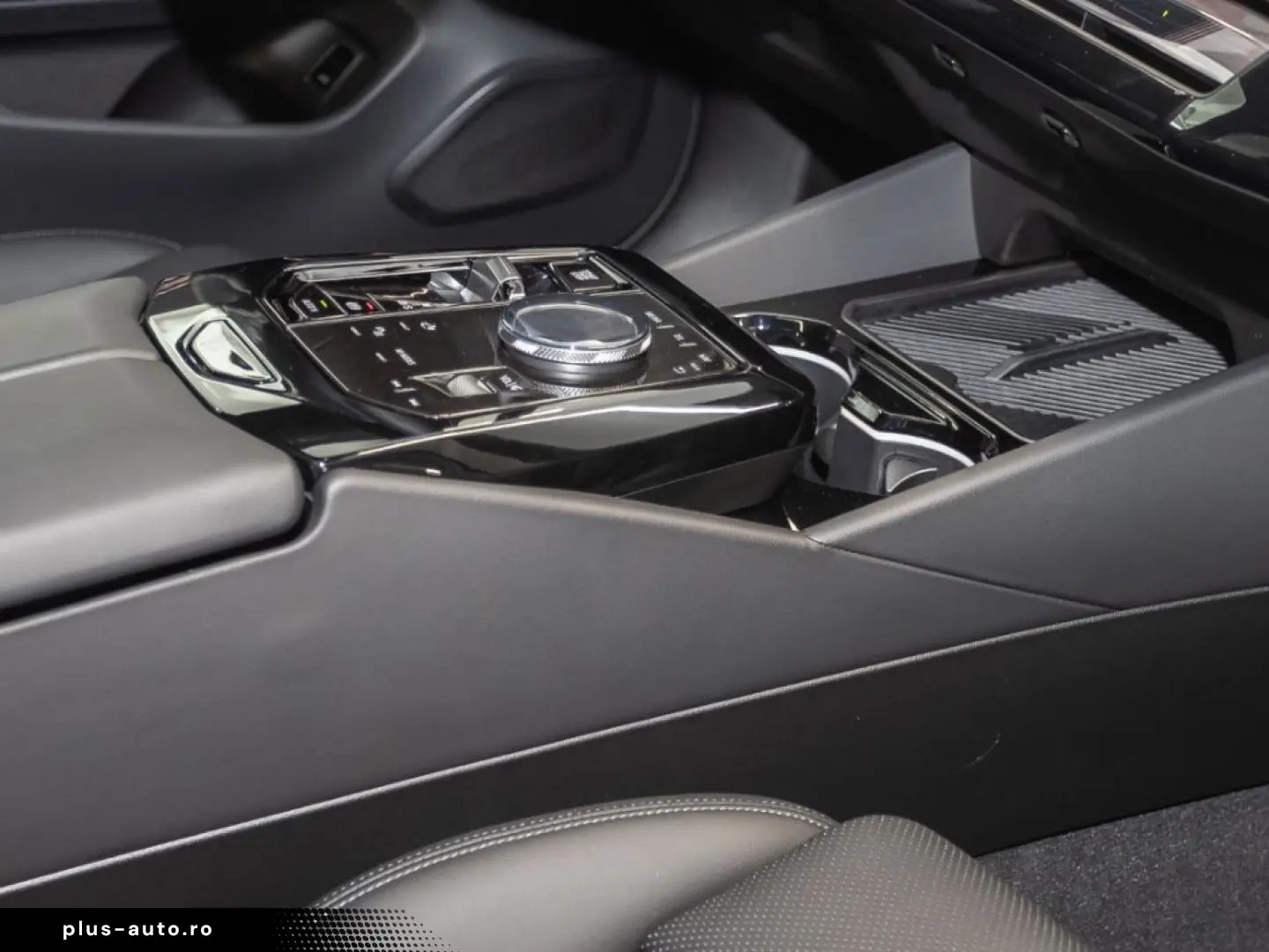 BMW 530 exMSport AHK Panorama Navi HUD LED RFK Leder