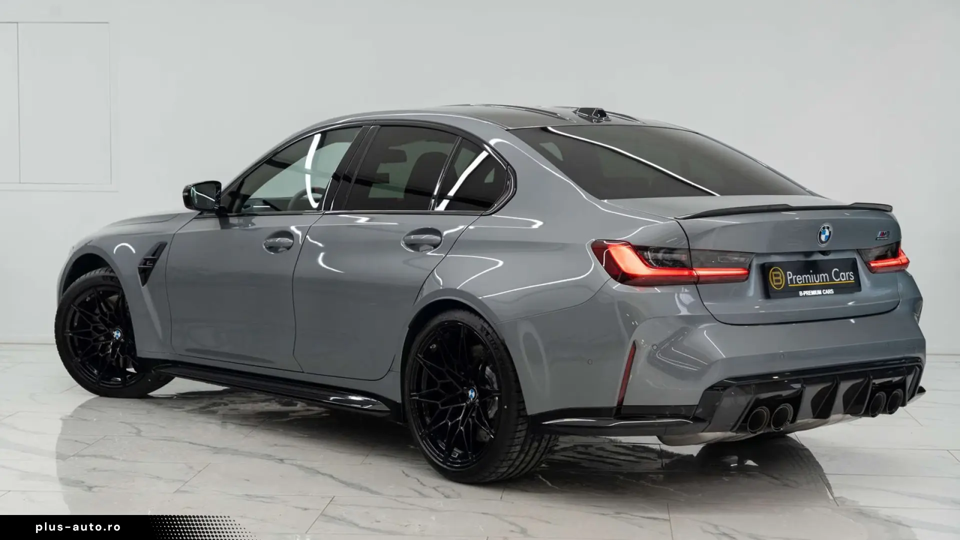 BMW M3 Competition xDrive Carbon pack! Full options!