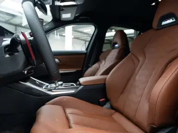 BMW M3 Competition xDrive Carbon pack! Full options!