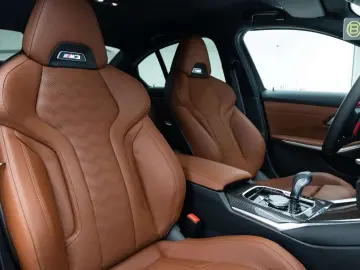 BMW M3 Competition xDrive Carbon pack! Full options!