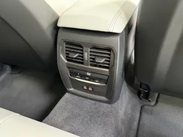 BMW M3 Competition xDrive Sitzlüft. Carbon ACC 360