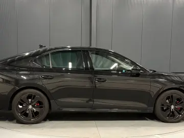 Skoda Octavia Lim. RS 4x4  COLUMBUS KAMERA NAVI CarPla