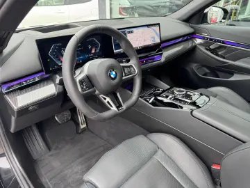 BMW 540d xDrive Touring M Sport Pro PANO H&K 360 KAM