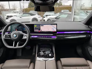 BMW 540d xDrive Touring M Sport Pro PANO H&K 360 KAM