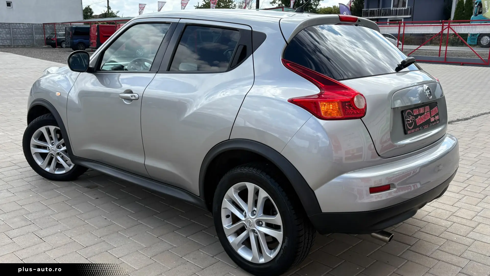 Nissan Juke 1.6 benzină  An 2011