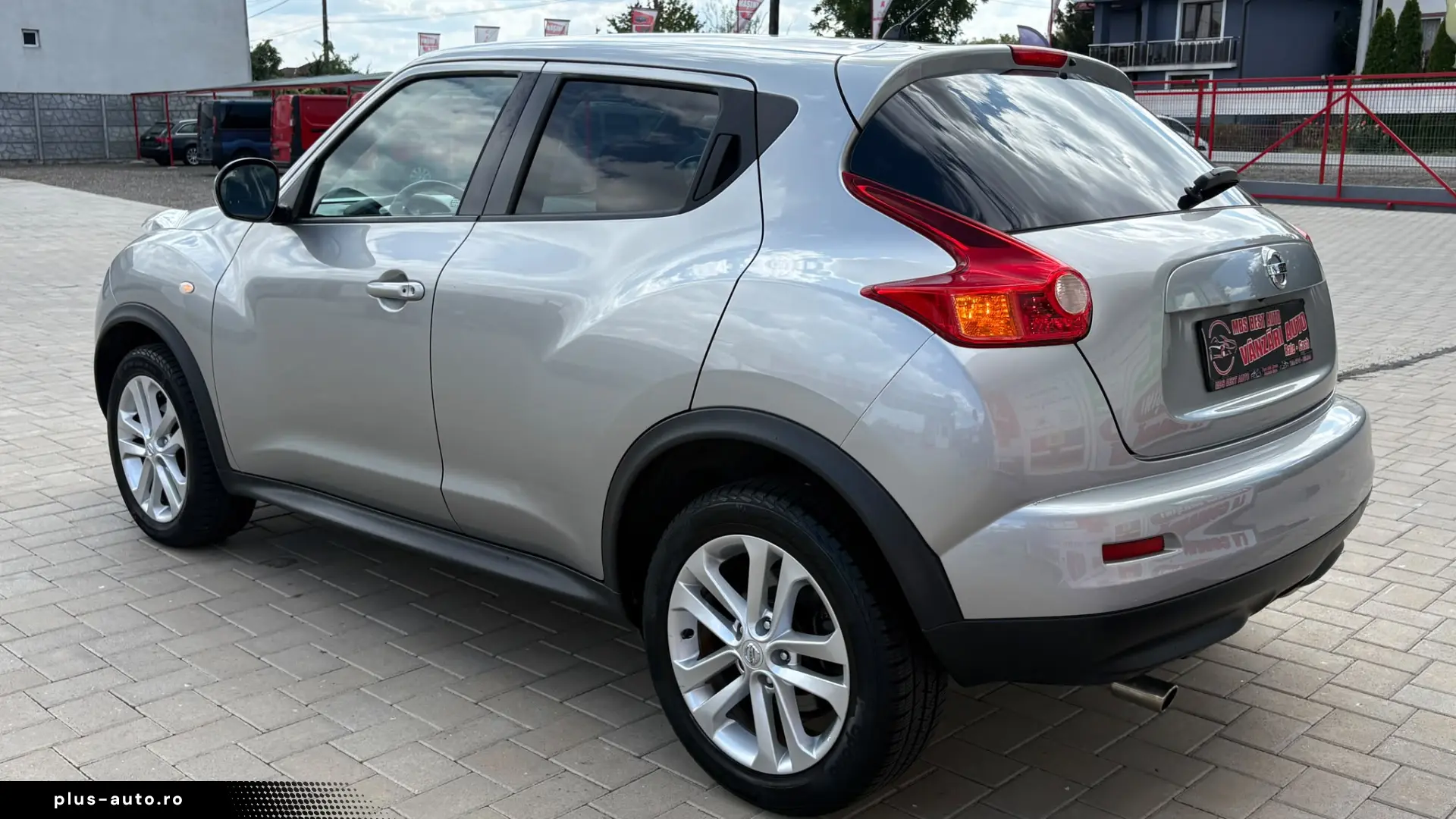 Nissan Juke 1.6 benzină  An 2011