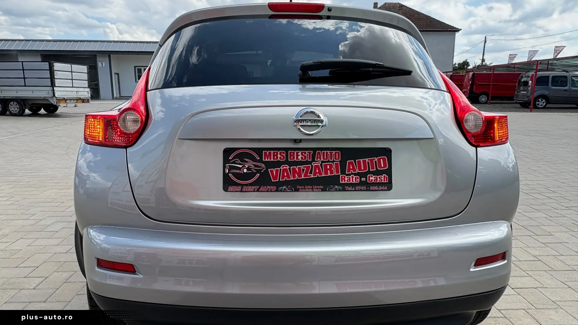 Nissan Juke 1.6 benzină  An 2011