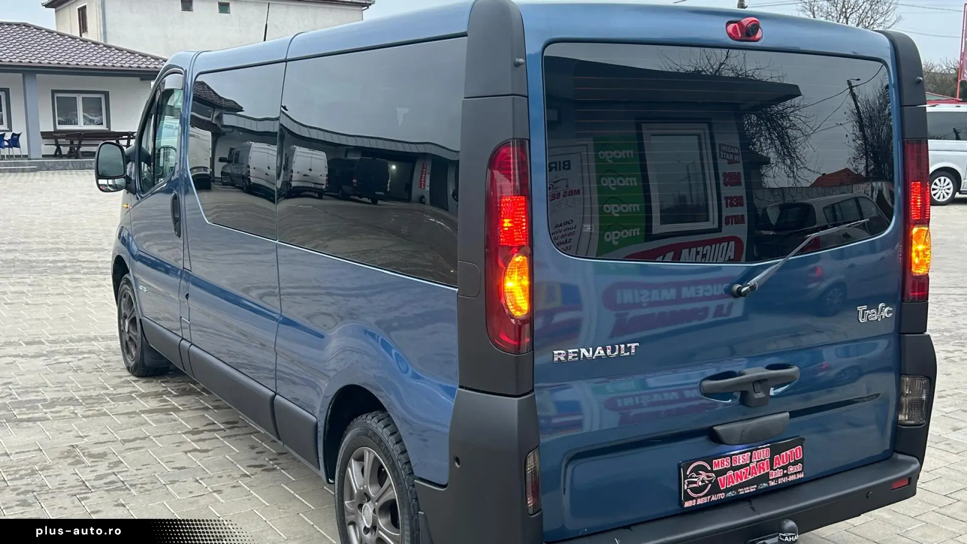 Renault Trafic Passenger L2H1 2.0Dci  8 1  An 2011 (IN STOC)