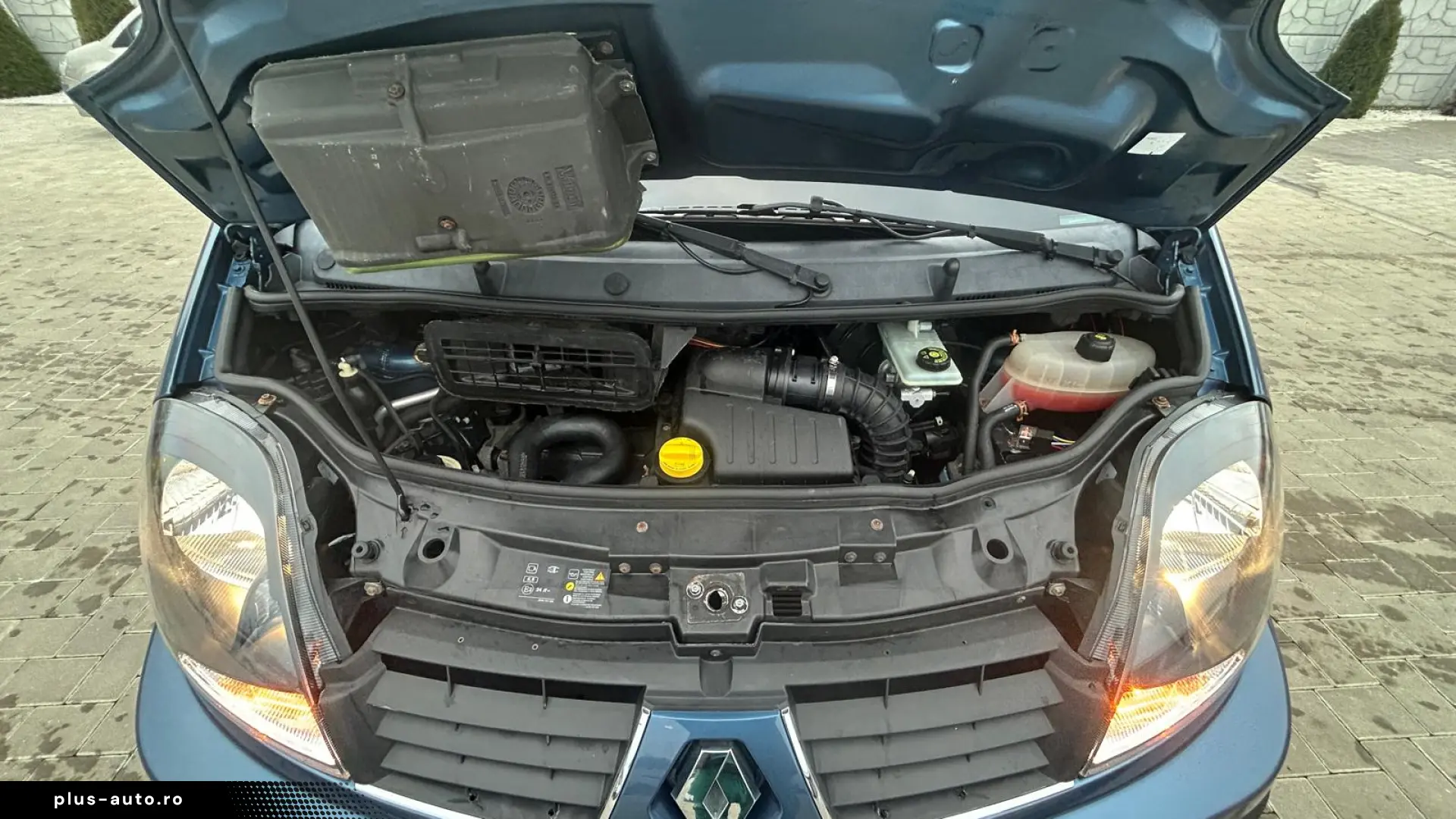 Renault Trafic Passenger L2H1 2.0Dci  8 1  An 2011 (IN STOC)
