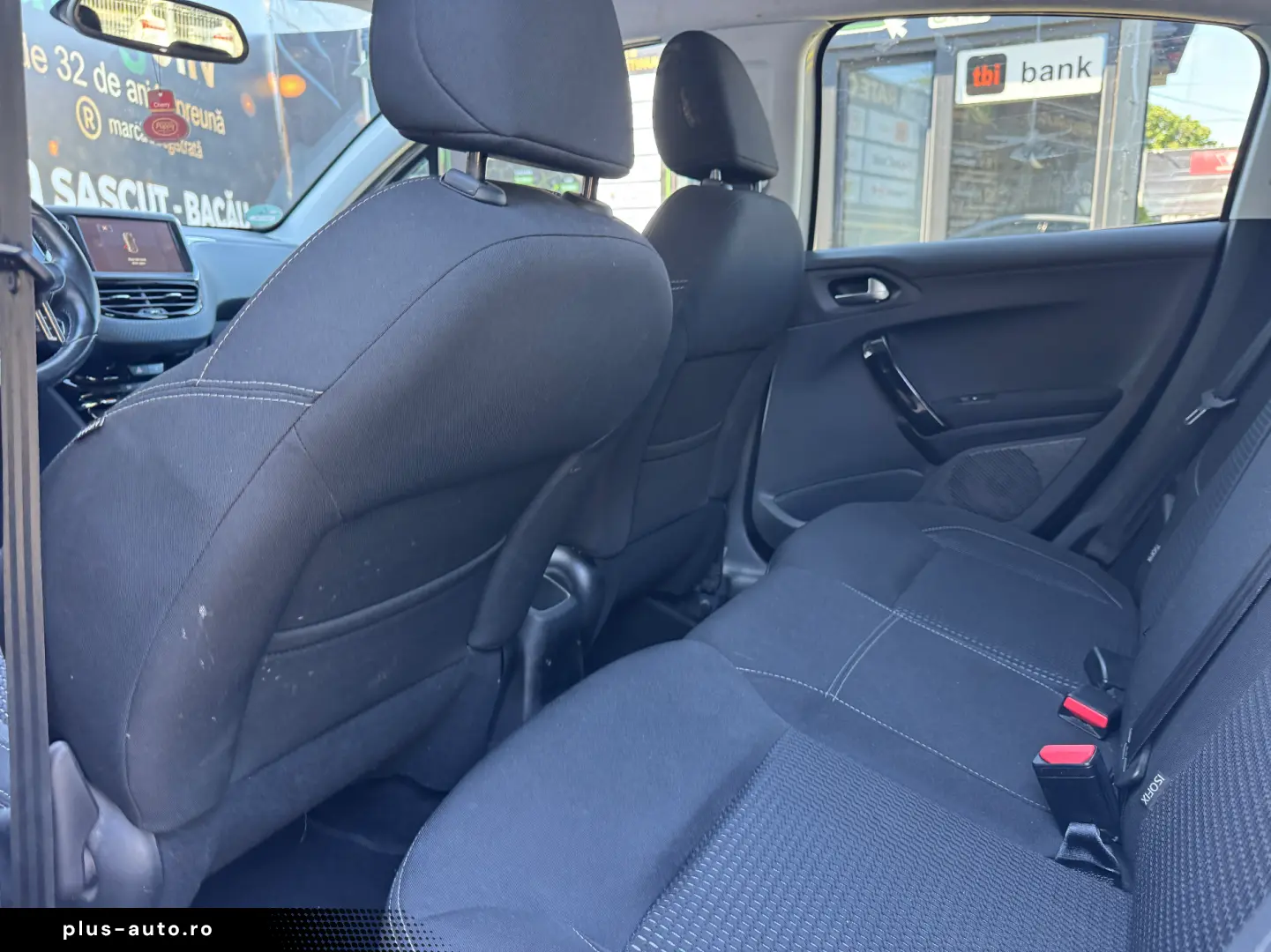 Peugeot 208 2016