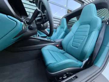 Porsche 911 Targa 4 GTS (992 II) Exclusive Manufaktur