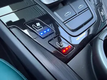 Porsche 911 Targa 4 GTS (992 II) Exclusive Manufaktur