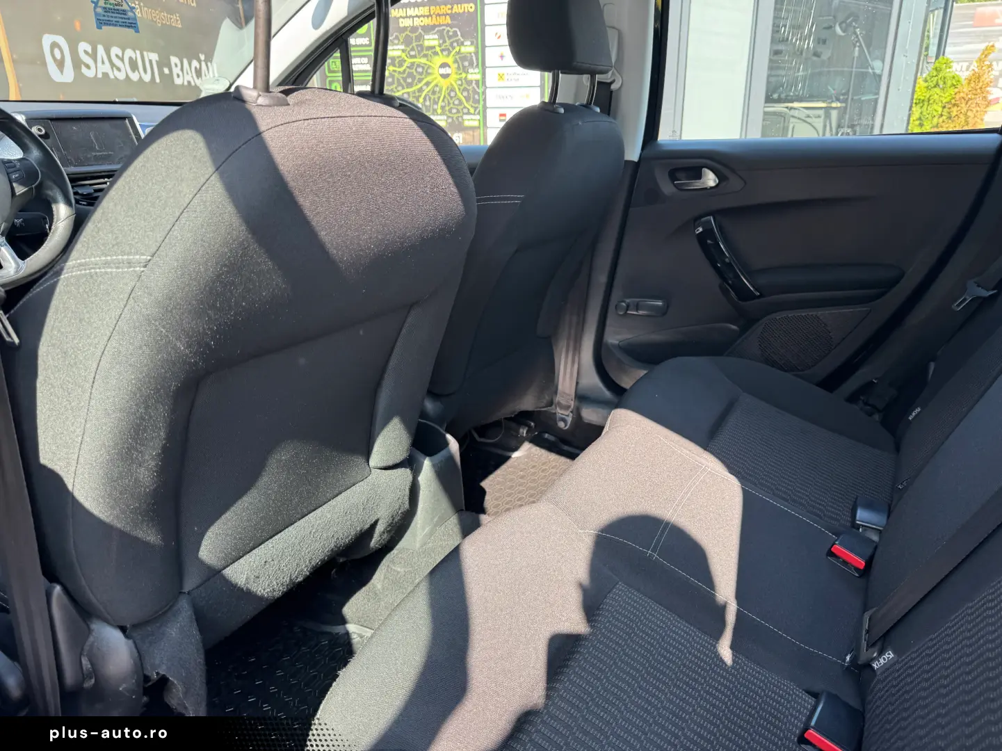 Peugeot 208 2016