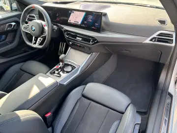 BMW M2 Coupe mit Carbondach