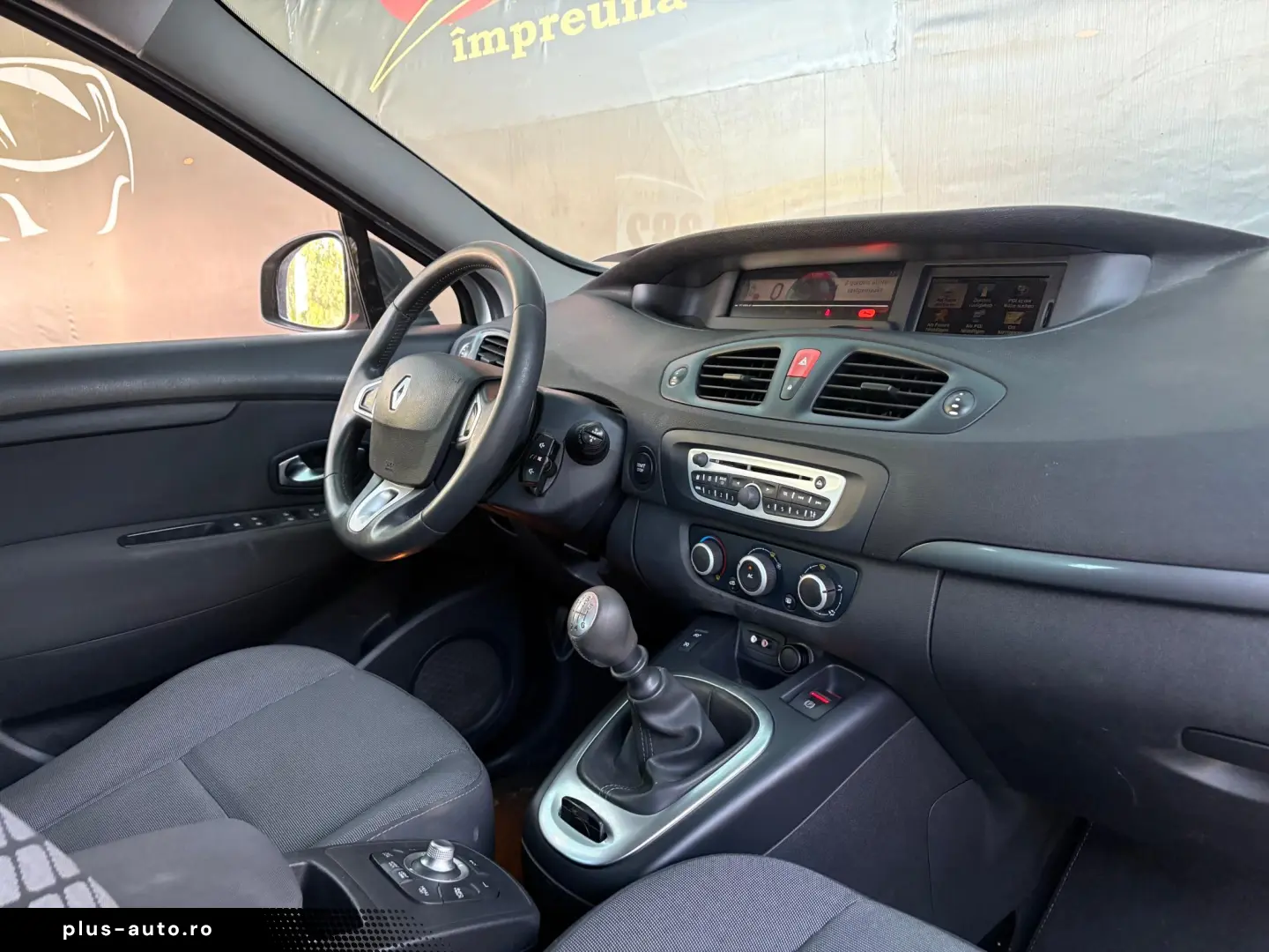 Renault Scenic 2011