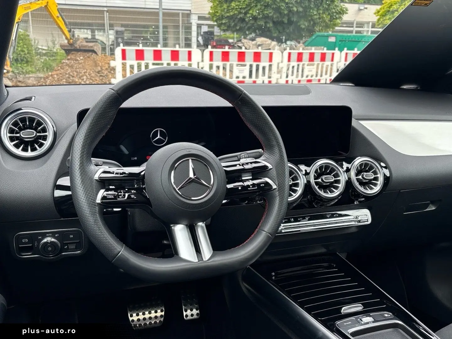 MERCEDES-BENZ GLA 220 4M AMG Premium Pano Distronic &hellip;