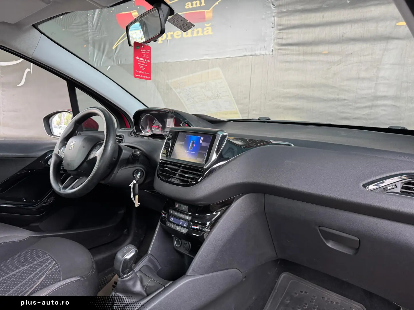 Peugeot 208 2012