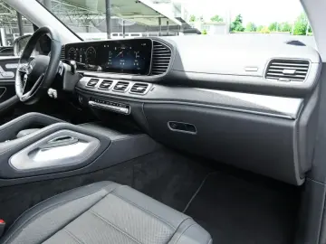 MERCEDES-BENZ GLS 450 d 4M Distronic Panorama 360  HUD AHK
