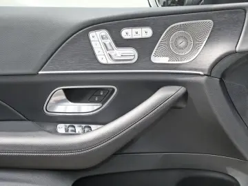 MERCEDES-BENZ GLS 450 d 4M Distronic Panorama 360  HUD AHK