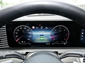 MERCEDES-BENZ GLS 450 d 4M Distronic Panorama 360  HUD AHK