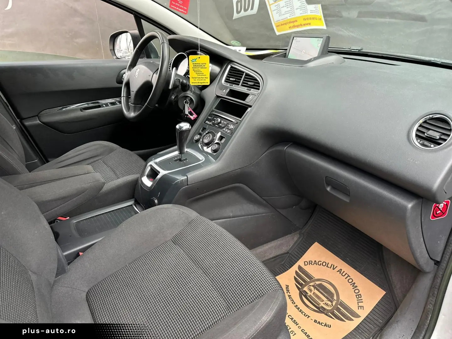 Peugeot 5008 2013