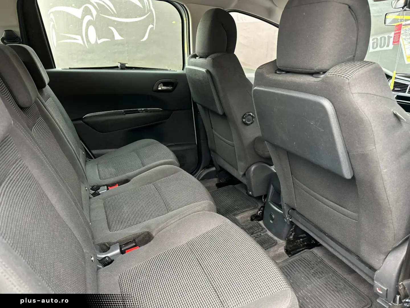 Peugeot 5008 2013