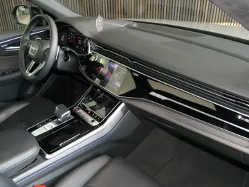 AUDI RS Q8 4.0 TFSI quattro NARDO- 23  PANO. 360