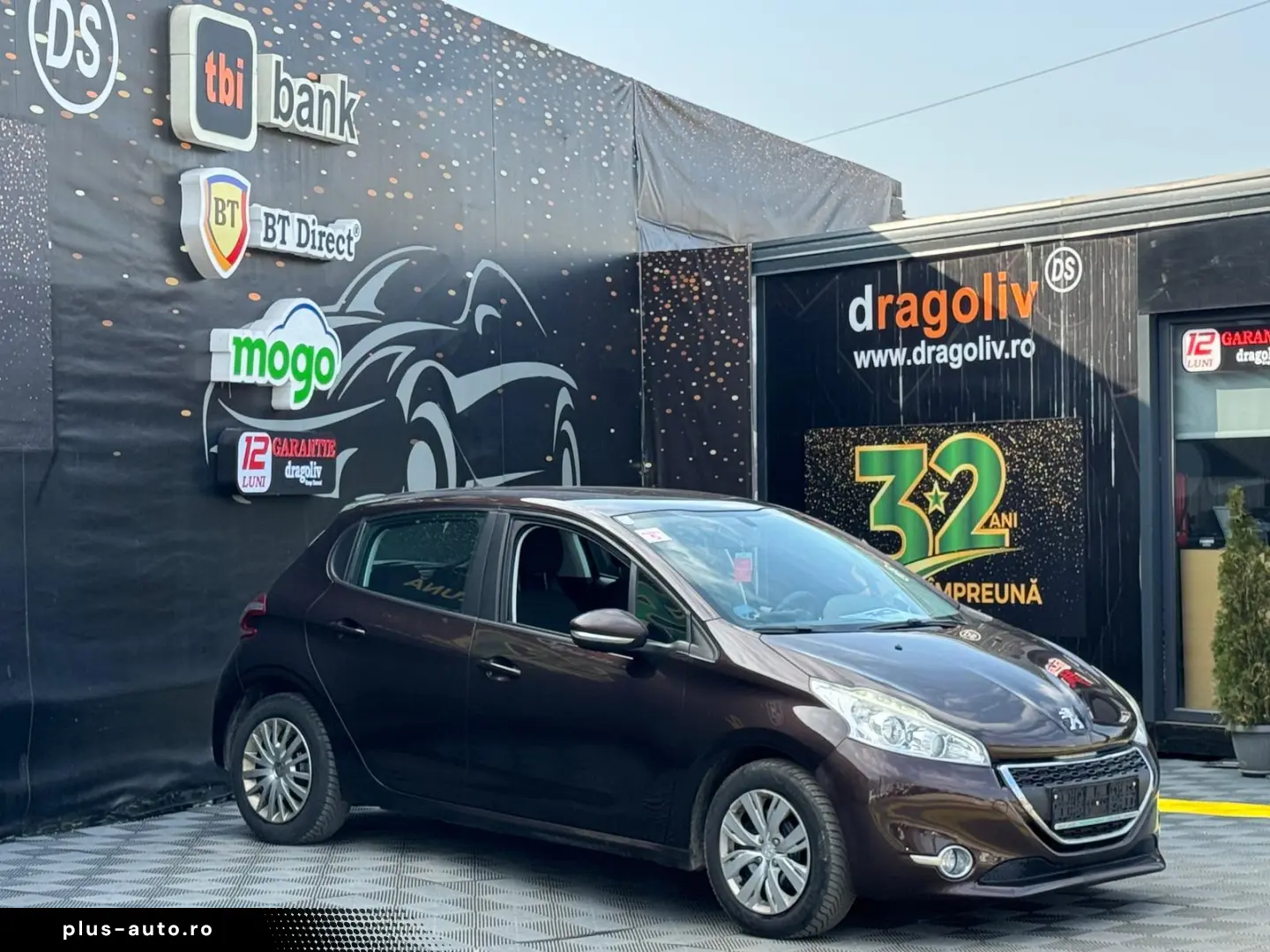 Peugeot 208 2012
