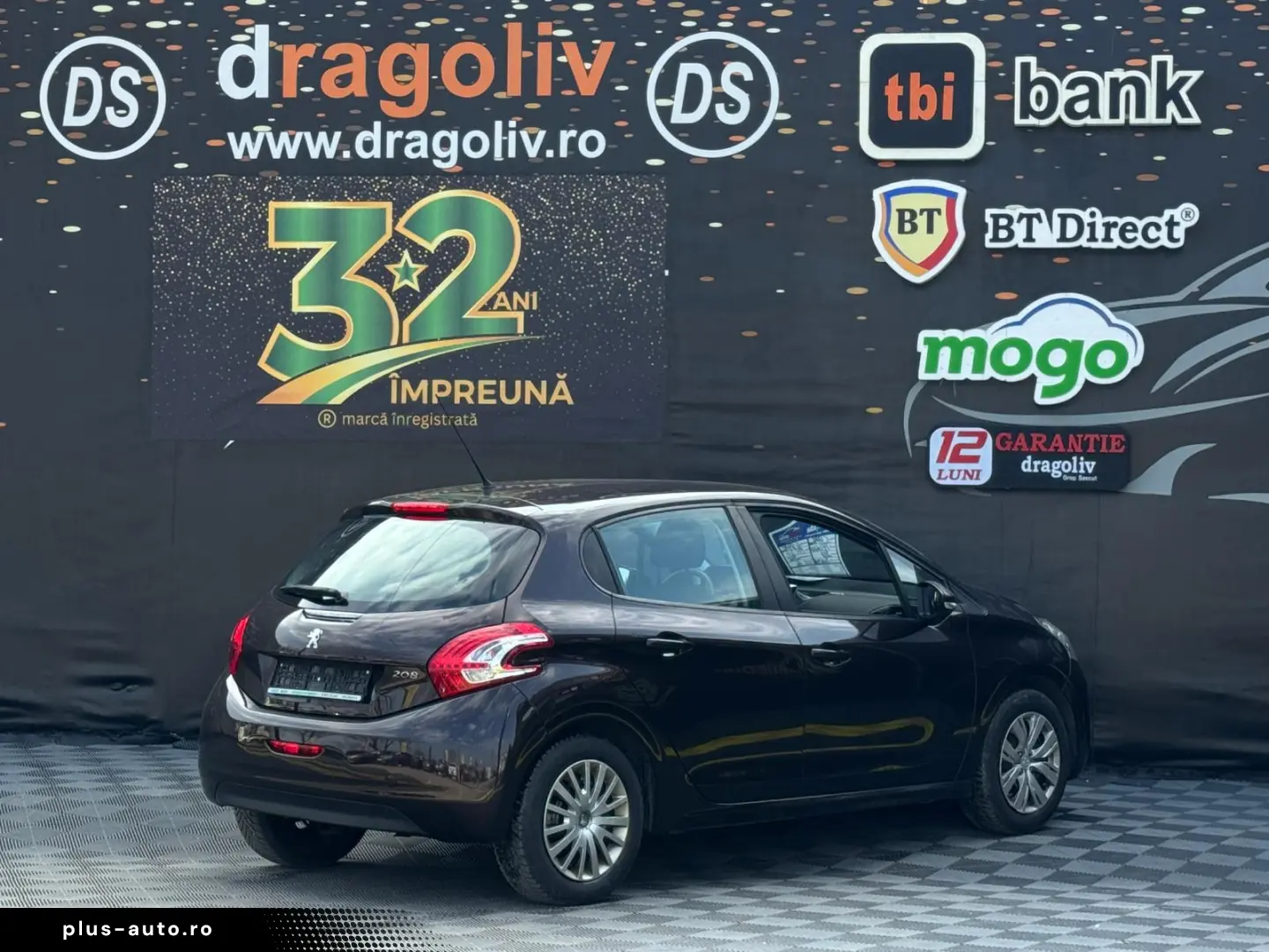 Peugeot 208 2012