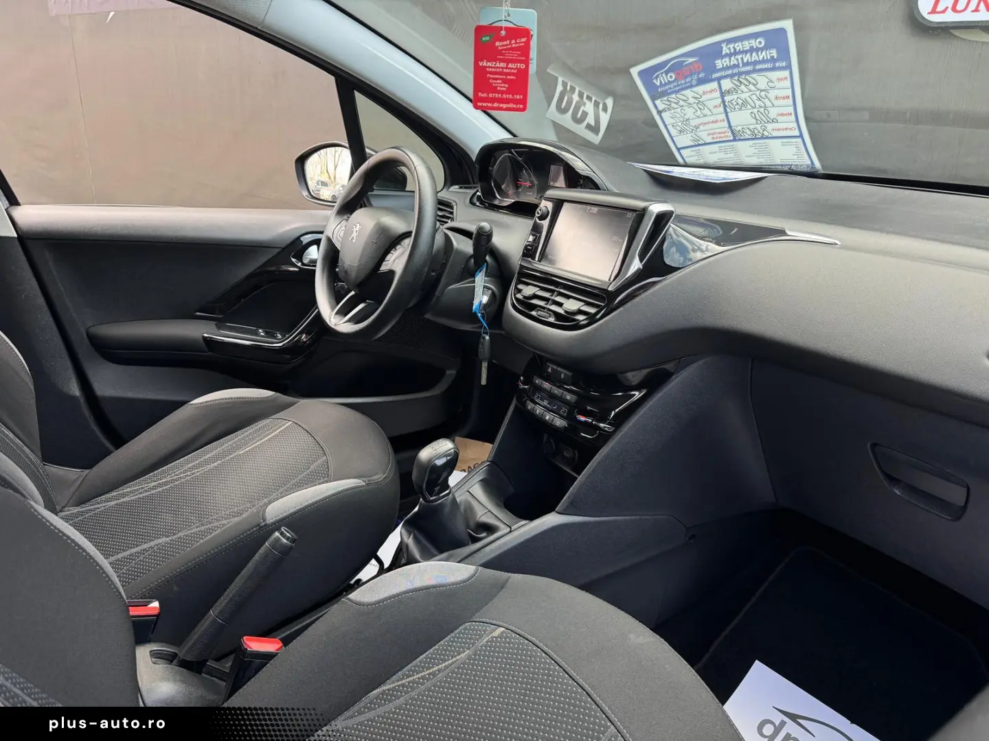 Peugeot 208 2012
