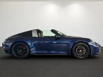 Porsche 911 Targa 4 GTS (992 I)