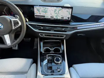 BMW X5 xDrive50e NEU bei BMW Hofmann