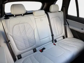 BMW X5 xDrive50e NEU bei BMW Hofmann