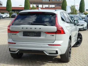 VOLVO XC60 Black Edition Plus T8 AWD Plug-in Pano HUD