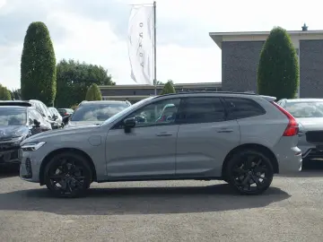 VOLVO XC60 Black Edition Plus T8 AWD Plug-in Pano HUD