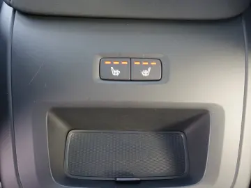 VOLVO XC60 Black Edition Plus T8 AWD Plug-in Pano HUD