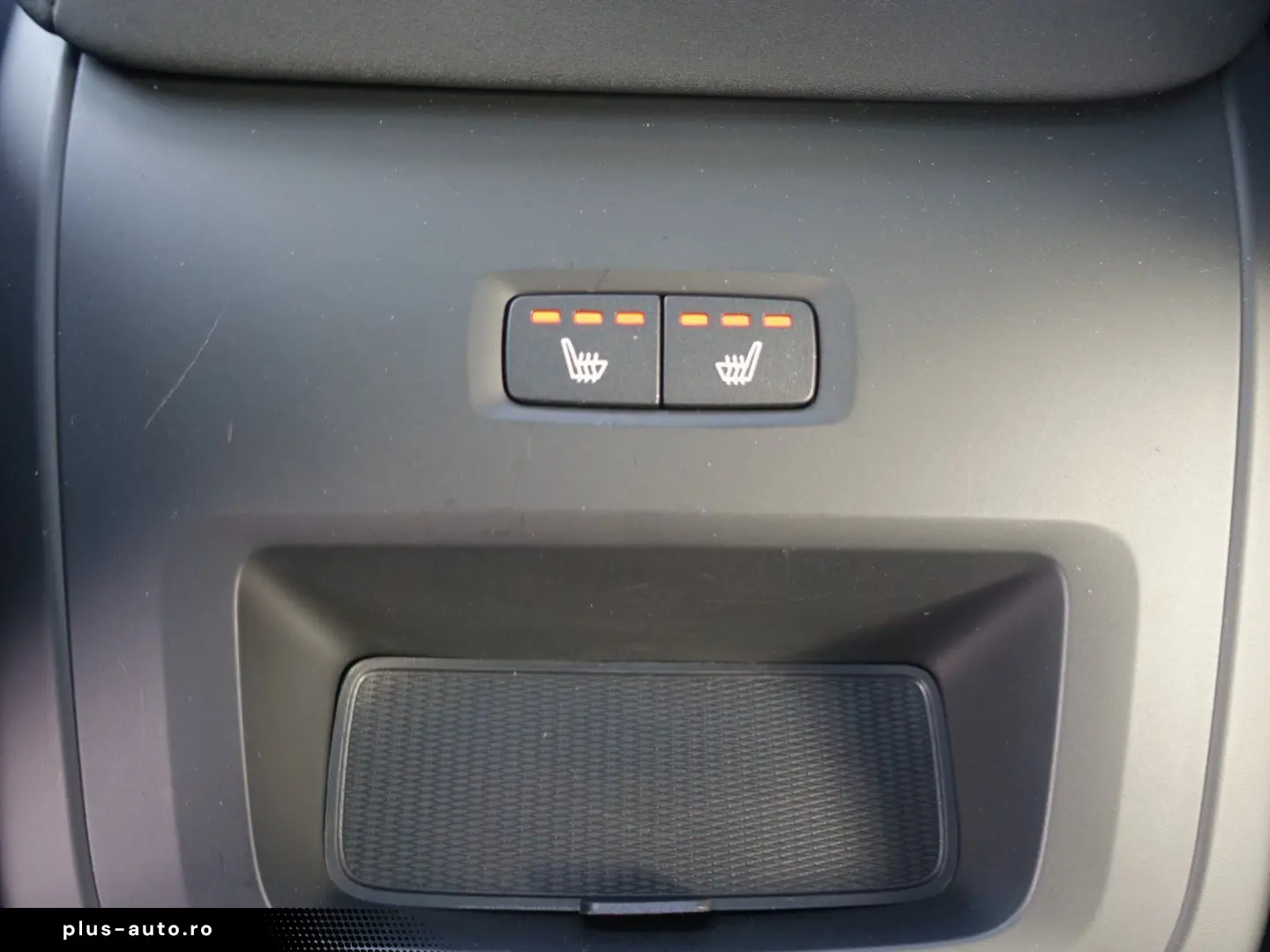 VOLVO XC60 Black Edition Plus T8 AWD Plug-in Pano HUD