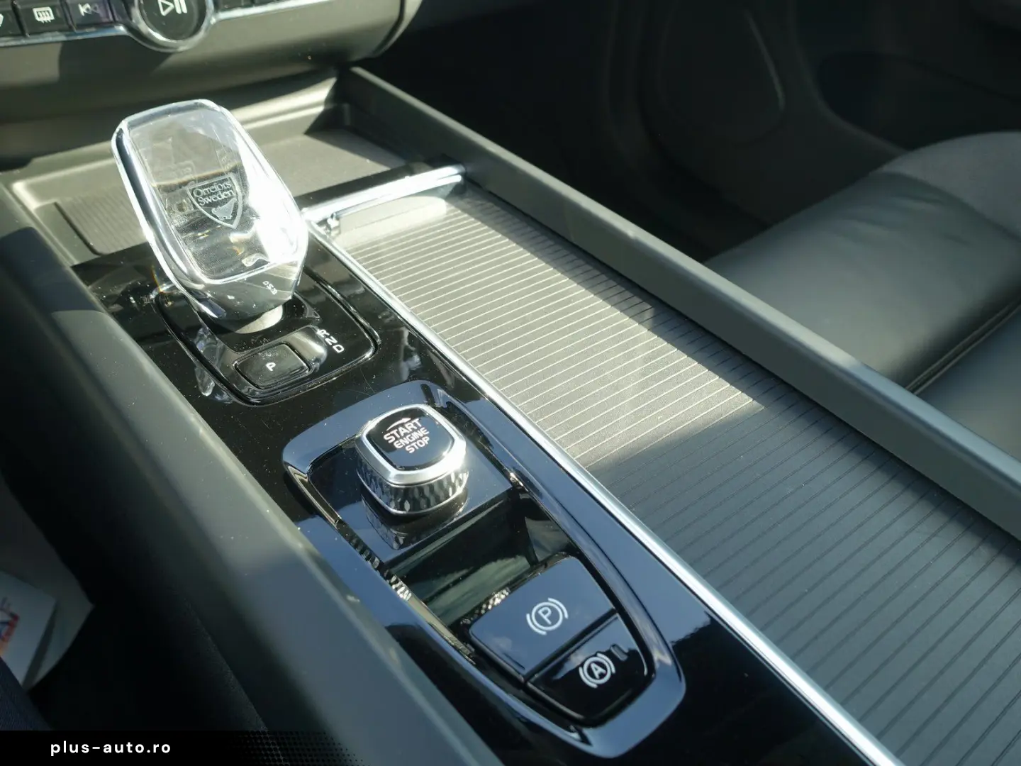 VOLVO XC60 Black Edition Plus T8 AWD Plug-in Pano HUD
