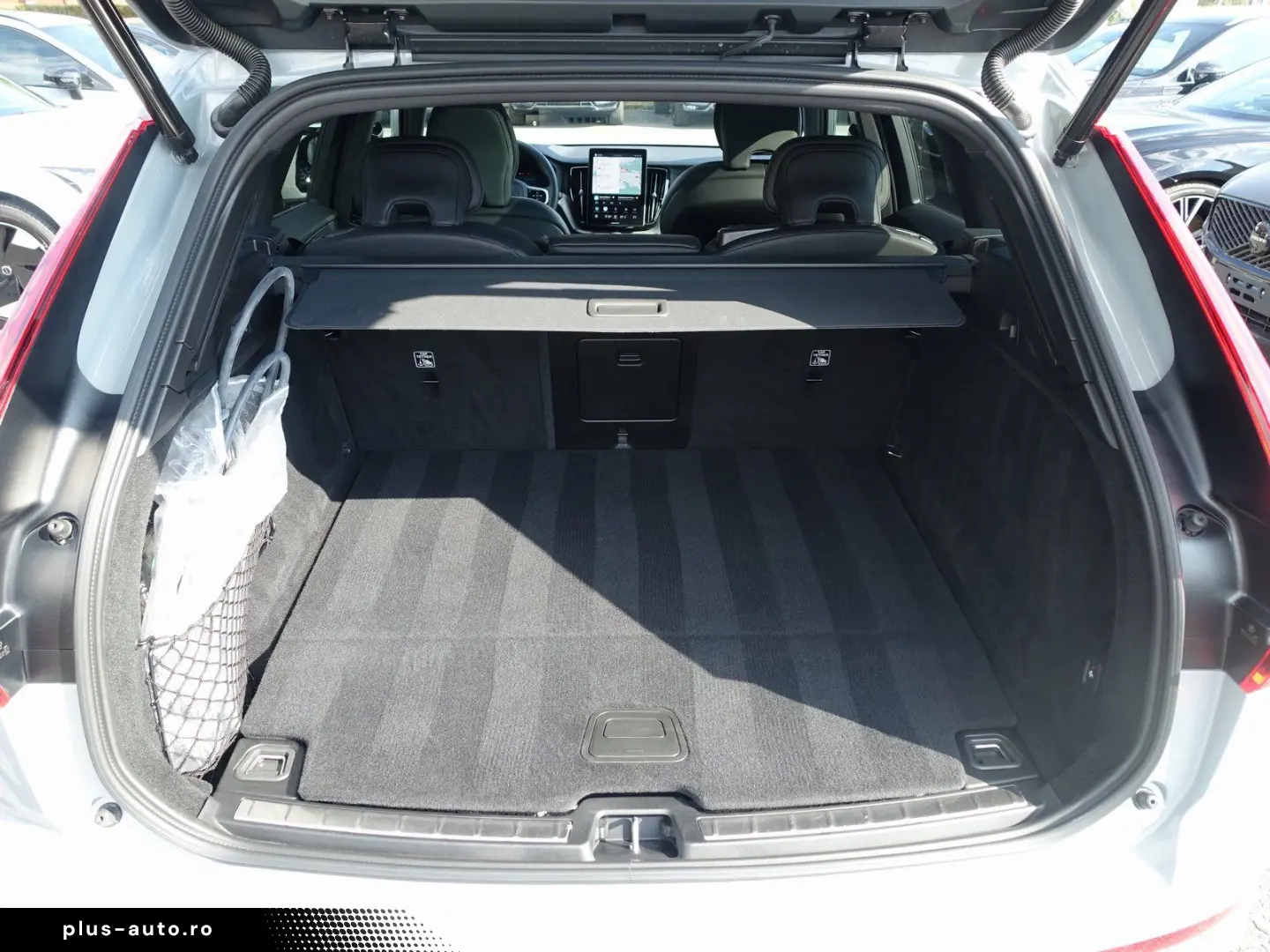VOLVO XC60 Black Edition Plus T8 AWD Plug-in Pano HUD