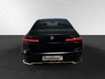BMW 750e xDrive LR. 1.345 -  BMW Personal Pilot