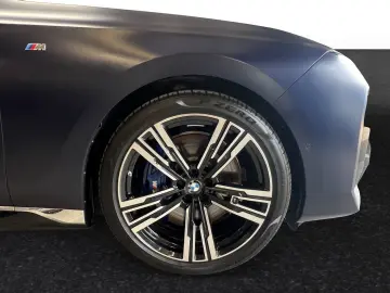 BMW 750e xDrive LR. 1.345 -  BMW Personal Pilot