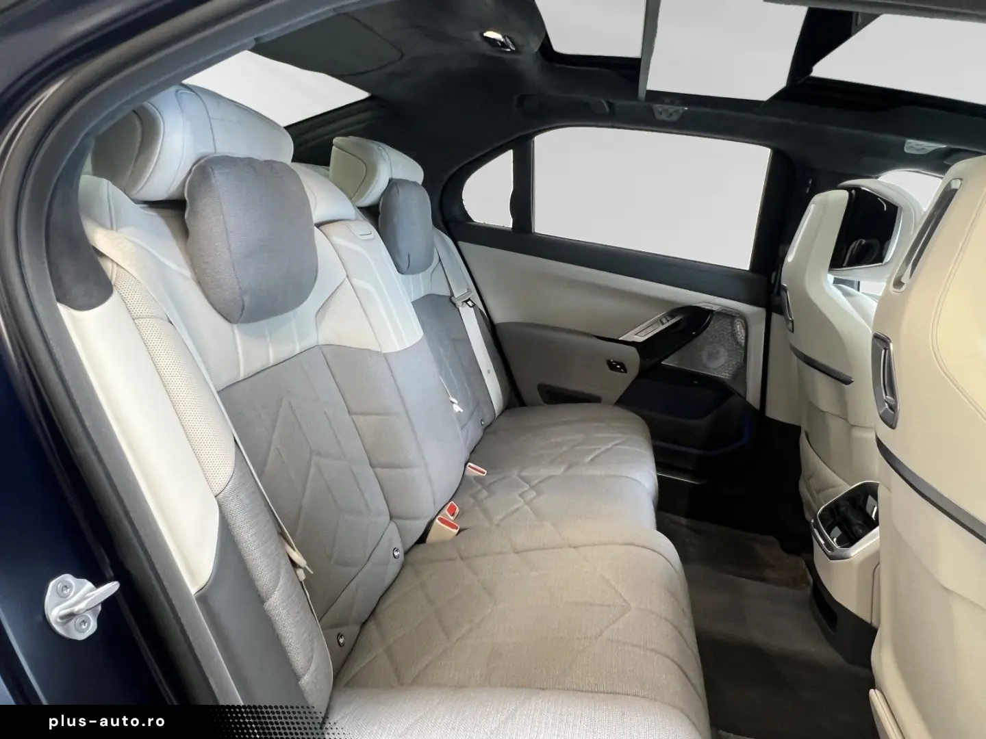 BMW 750e xDrive LR. 1.345 -  BMW Personal Pilot