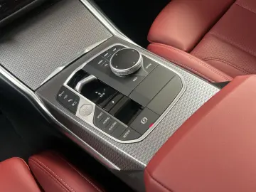 BMW 330e M Sport AHK Glasdach Head-Up