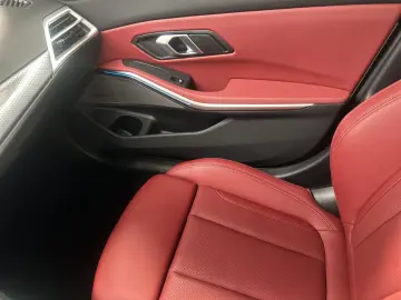 BMW 330e M Sport AHK Glasdach Head-Up