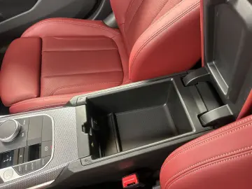 BMW 330e M Sport AHK Glasdach Head-Up